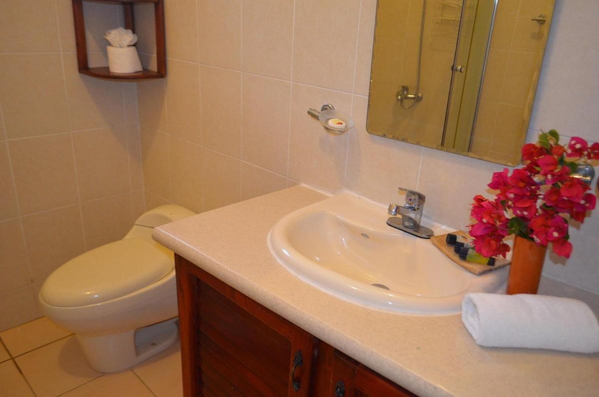 Hotel La Saladilla Bleach Club Barahona エクステリア 写真